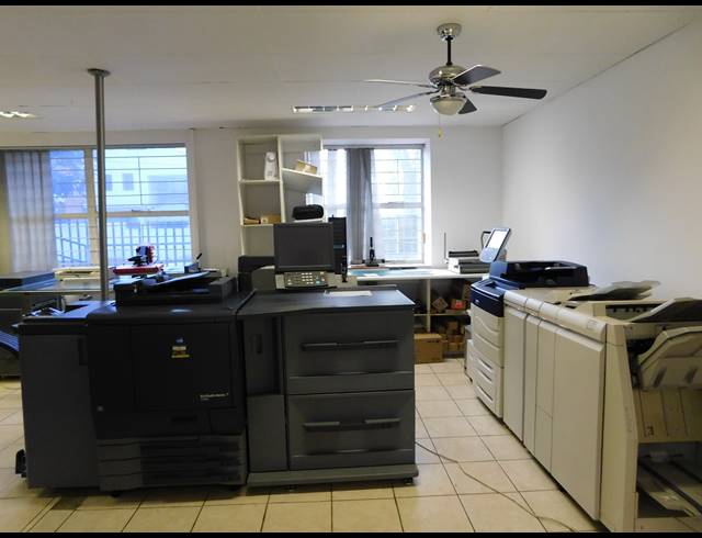 162M² OFFICE TO LET IN FERNDALE